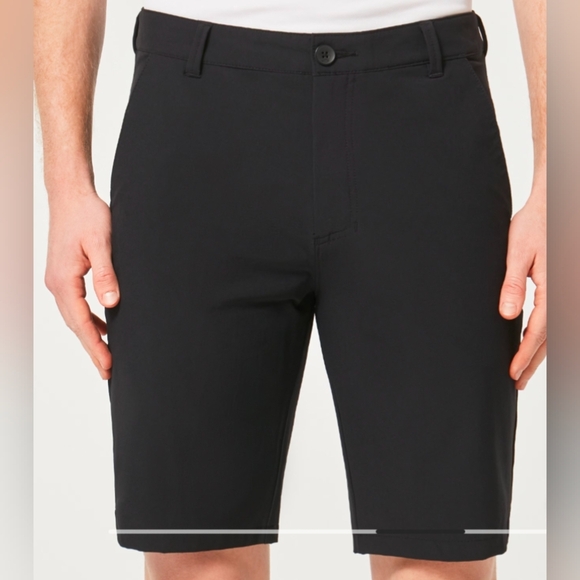 Oakley Take Pro Short 3.0 - NWT Size 34 in Blackout - Picture 10 of 10